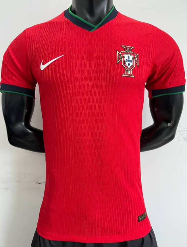 Maillot Domicile Portugal 24/25