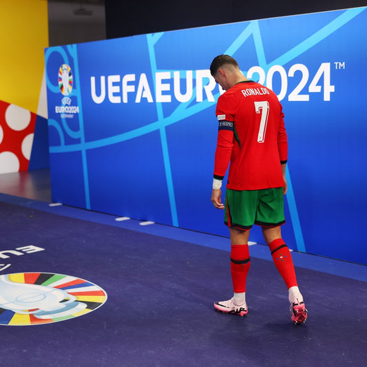 Cristiano Ronaldo : Un Adieu Émouvant à la Sélection Portugaise après une Défaite Crève-Cœur